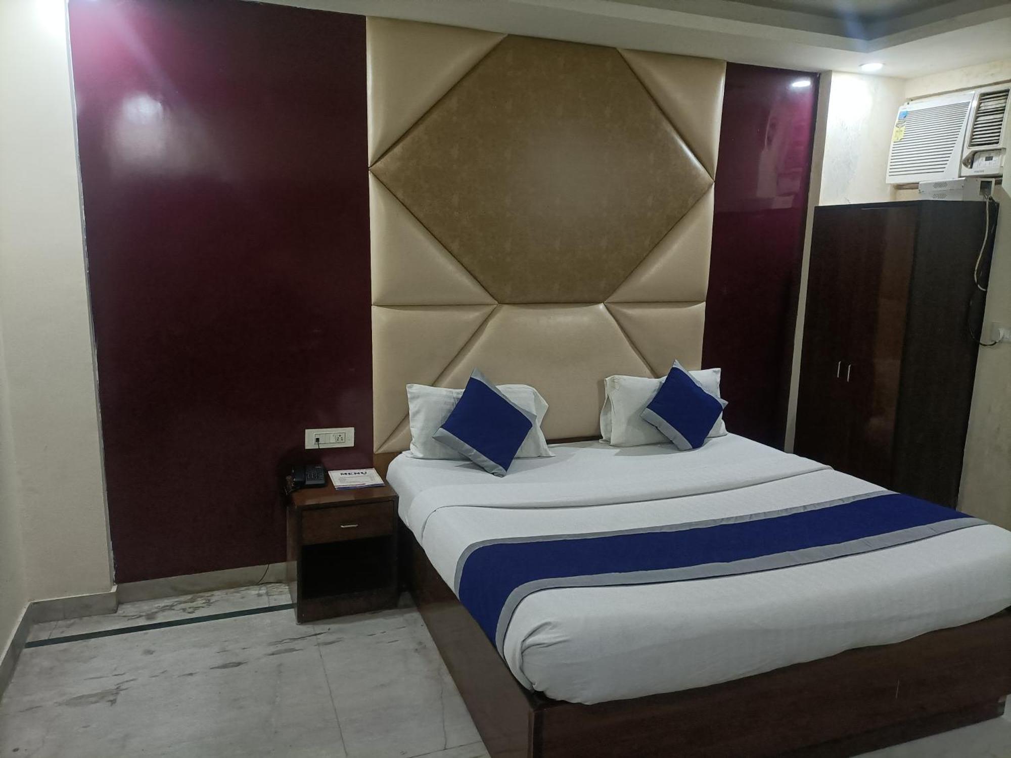 Hotel Ringer New Delhi Exteriör bild